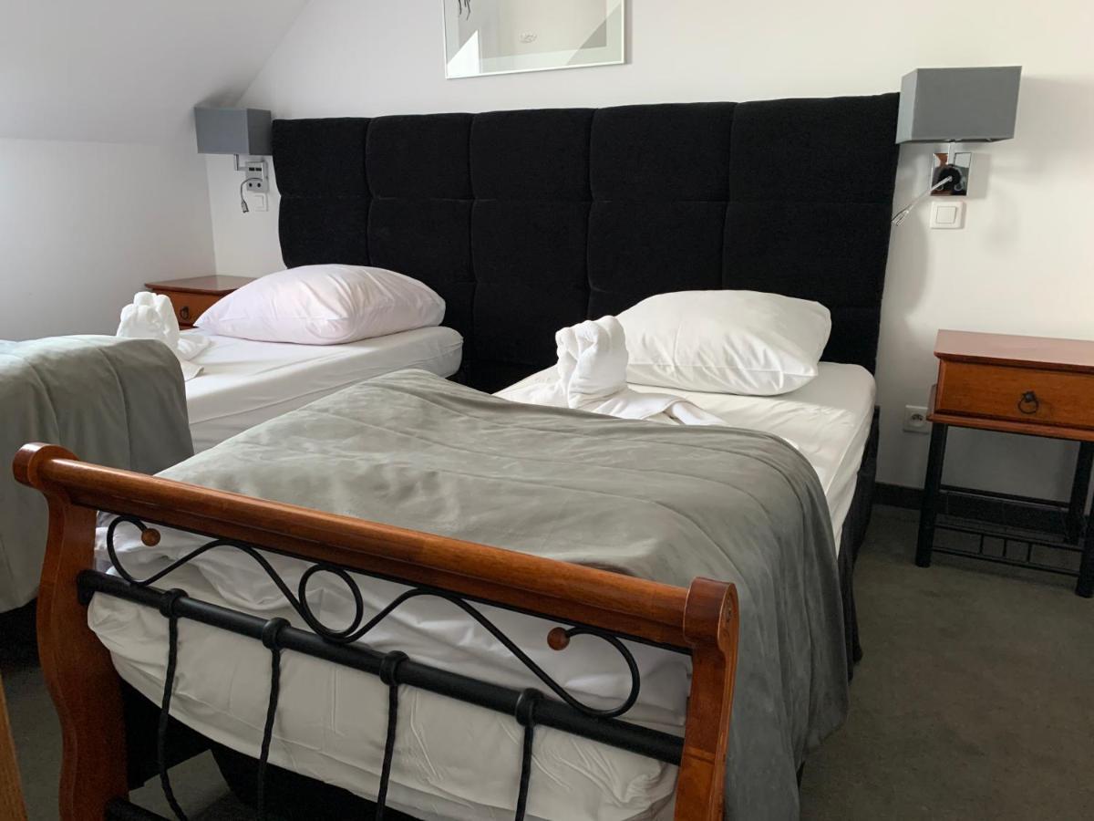 Hotel Kameleon Tarnobrzeg Dış mekan fotoğraf